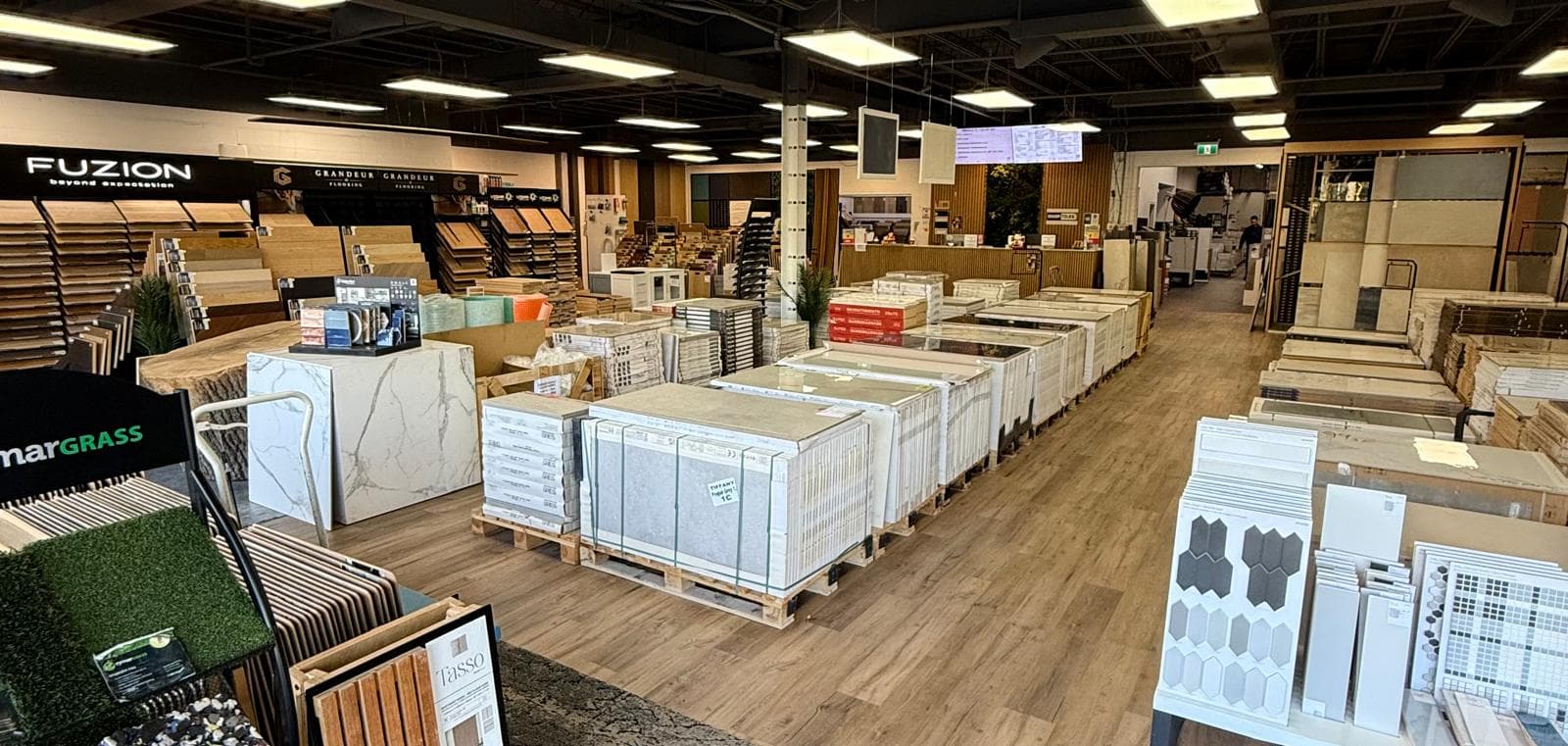 Squarefoot Flooring Mississauga store
