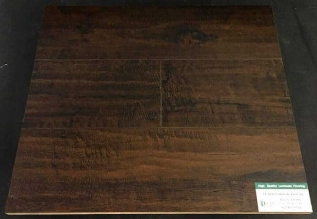 Regular Laminate Flooring - Toronto, Mississauga & Barrie