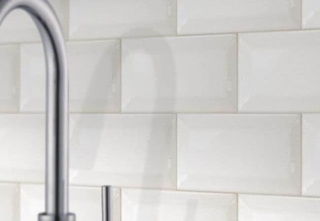 Olympia Chess Gloss Ceramic Wall Bevelled Subway Tiles Colors: Artic White, Biscuit, Black, Dark Grey, Sand Beige, Tender Grey Size: 3 X 6 & 4 X 12
