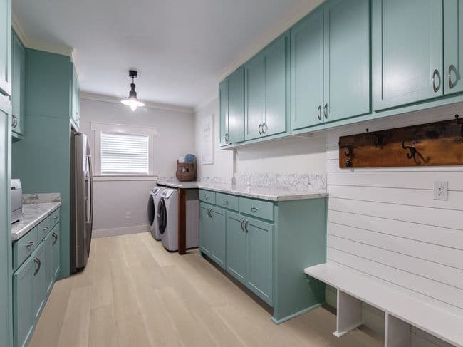 Shaw Floors Dwell 3080V flooring collection sample