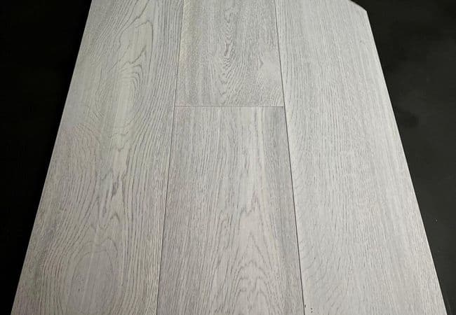 Simba Oak Strasbourg 7-1/2" x 3/4" Engineered Hardwood, Simba Flooring