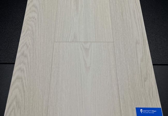 Vanntett Plus+ Vinyl Plank Ellis, Canadian Standard