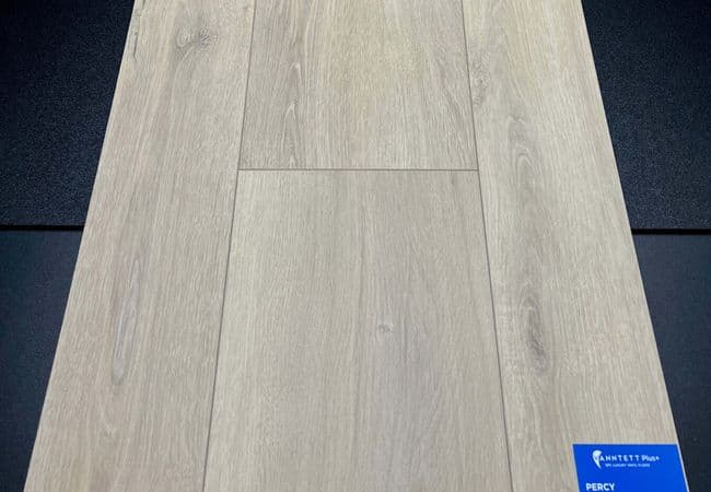 Vanntett Plus+ Vinyl Plank Percy, Canadian Standard